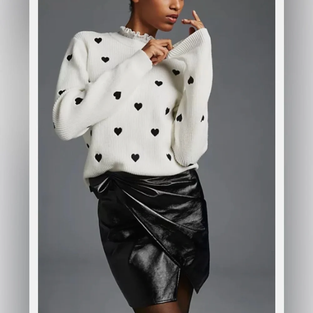 Anthropologie Ruffled Collar Heart Embroidered Sweater White & Black - size medi